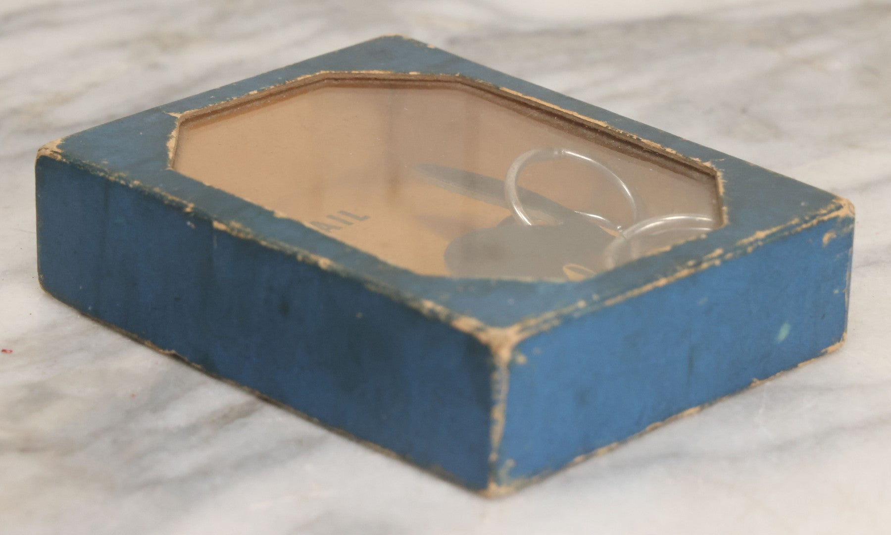 Lot 047 - Vintage "Ring A Tail" Black Cat Dexterity Game, "Get The Five Rings On The Cats Tail," Manufactured By The A.C. Gilbert Company, New Haven, Connecticut, Printed In U.S.A.