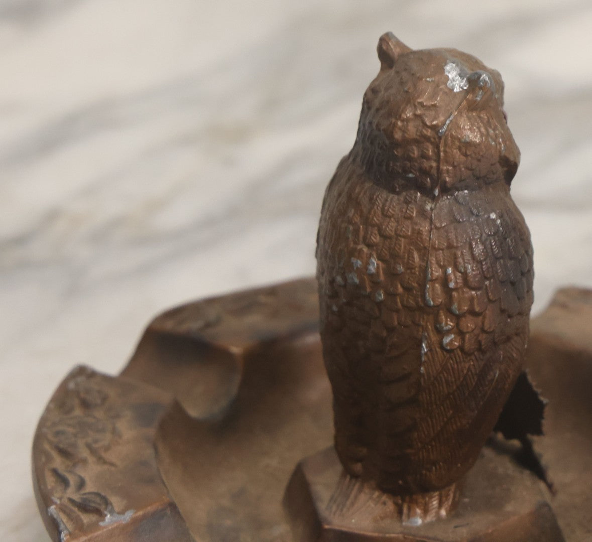 Lot 059 - Vintage Cast Pot Metal Ashtray With Owl With Red Gem Eyes, Souvenir Of Montreal Canada, With Montreal Maple Leaf, Bronze Paint