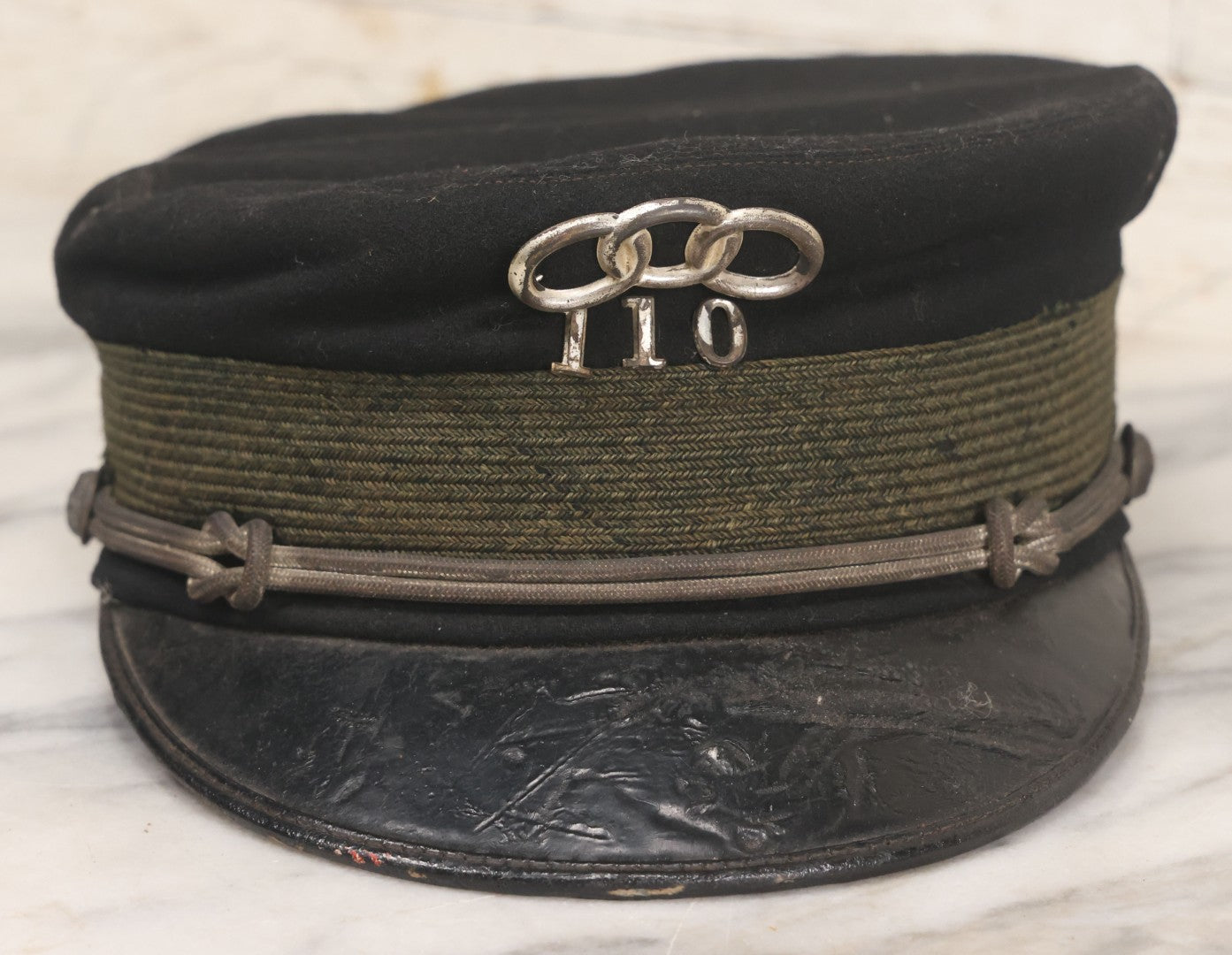Lot 005 - Antique Odd Fellows I.O.O.F. Cap With Three Links Pin And Buttons, Lodge No. 110 Size 6-7/8, Manufactured By The Boston Regalia Co., Boston, Massachusetts