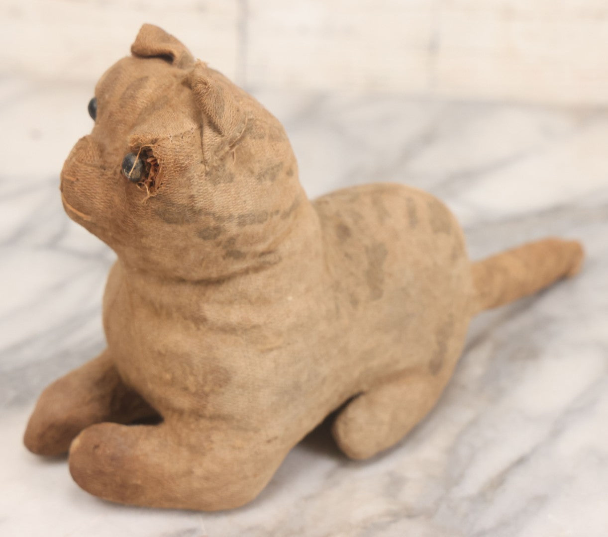 Lot 018 - Antique Straw Stuffed Cat Stuffed Animal Toy With Black Bead Eyes, Crouching Pose, Note Holes And Wear