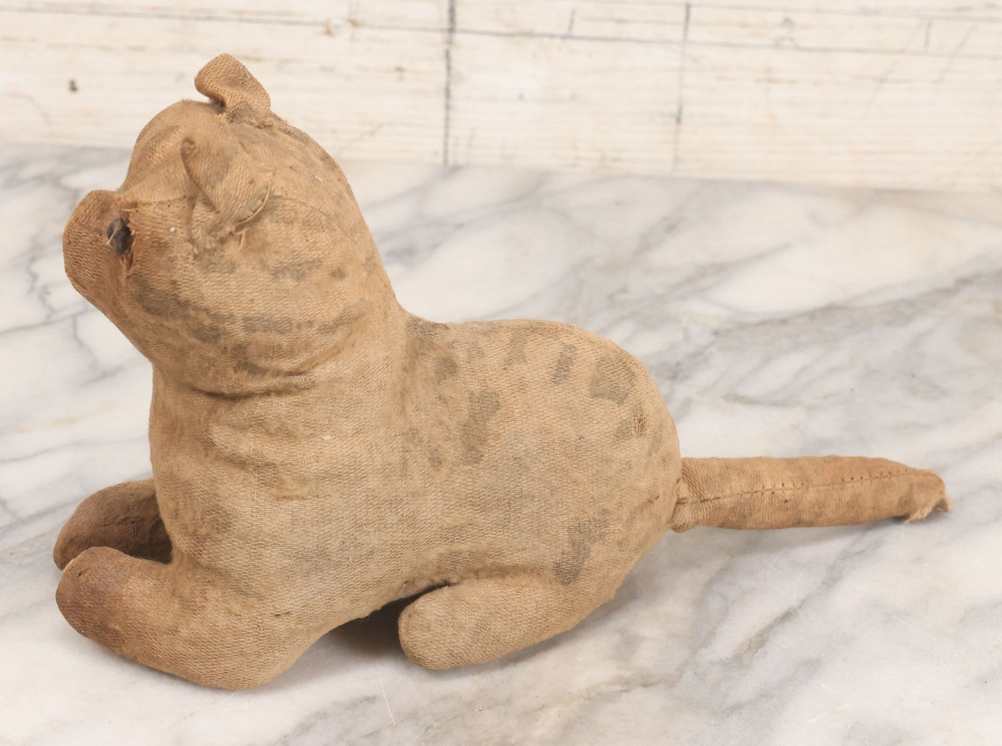 Lot 018 - Antique Straw Stuffed Cat Stuffed Animal Toy With Black Bead Eyes, Crouching Pose, Note Holes And Wear