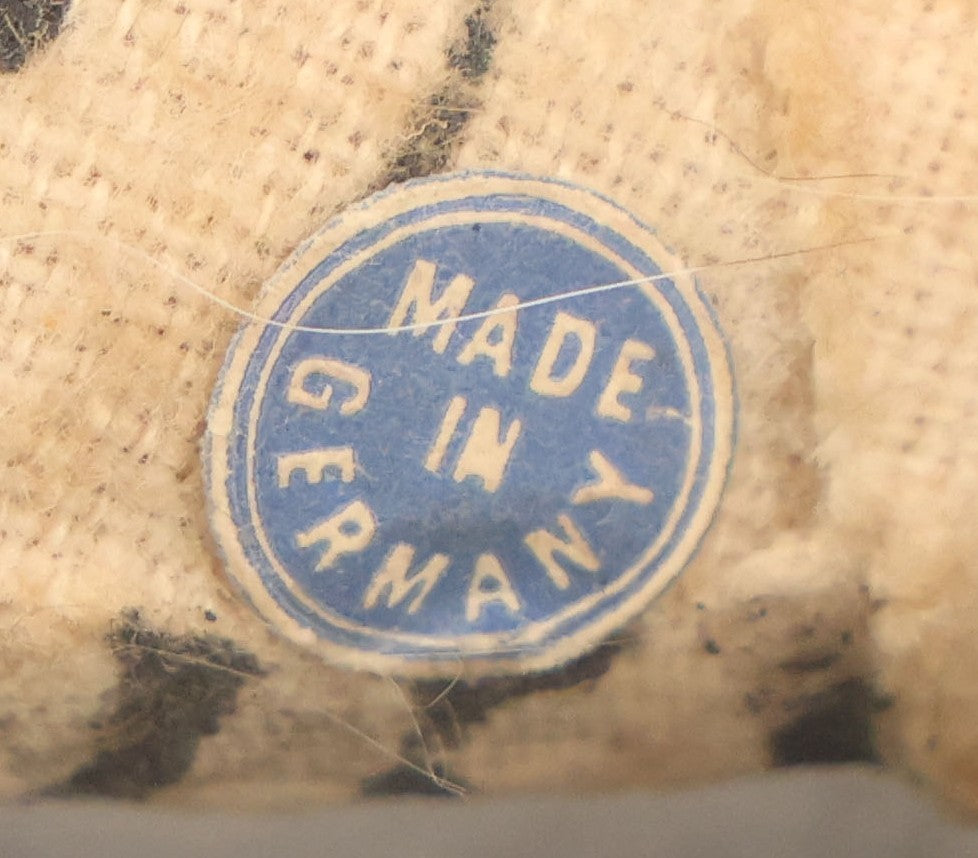 Lot 023 - Grouping Of Six Vintage Tiger Toys Including Five Felt Toys, Made In Germany, And One Wood And Masonite Toy