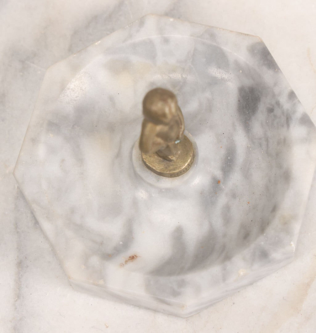 Lot 048 - Vintage Bruxelles Boy, Peeing Child Change Dish/Ashtray With White Marble Base And Cast Metal Figure