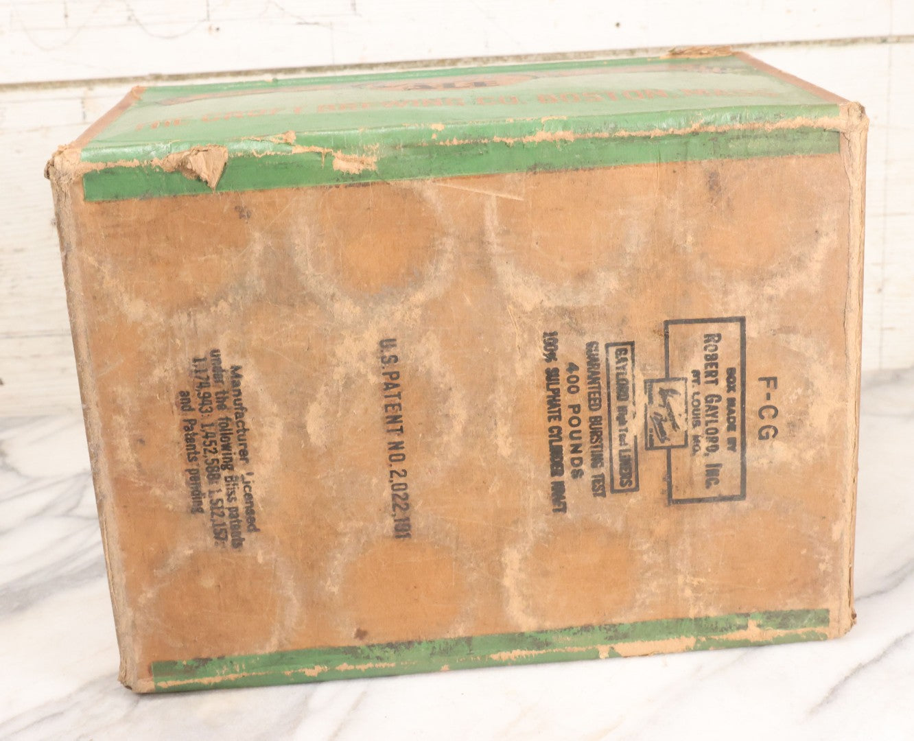 Lot 056 - Vintage Cardboard Beer Box For Croft Ale, "Croft Caddy" Twelve Pack, "The Ale That's Aged", The Croft Brewing Co., Boston, Massachusetts