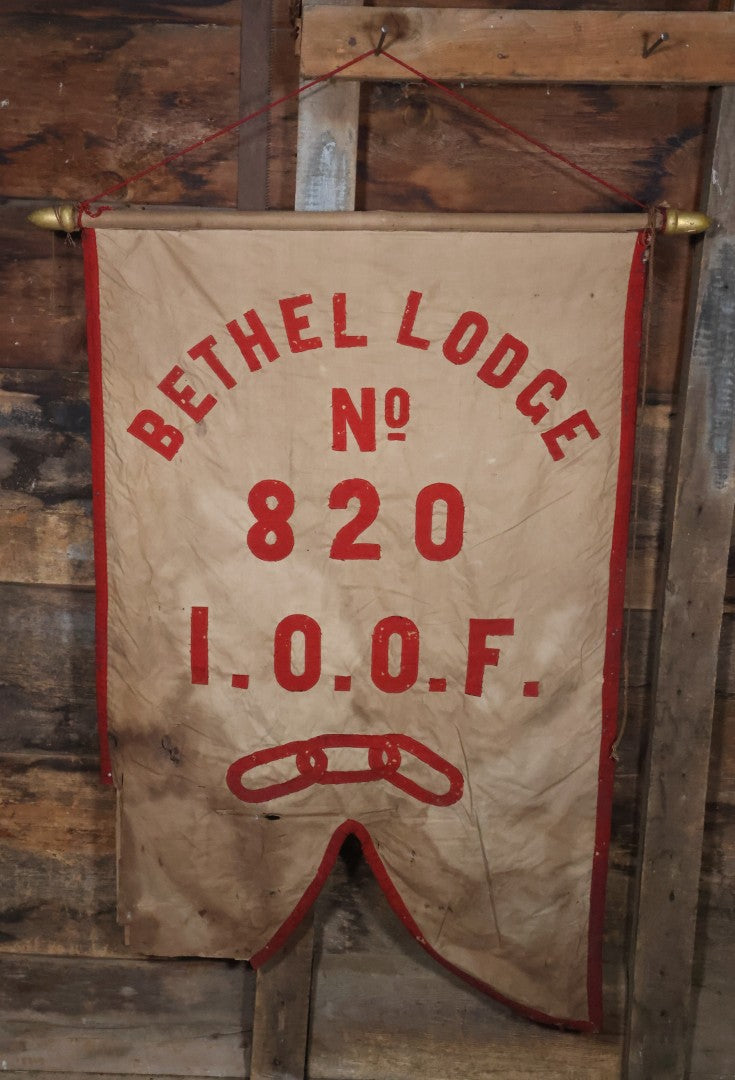 Lot 001 - Antique Odd Fellows I.O.O.F. Bethel Lodge No. 820, Pennsylvania, Hand Stitched Double Sided Banner With Three Links Symbol, Note Heavy Wear