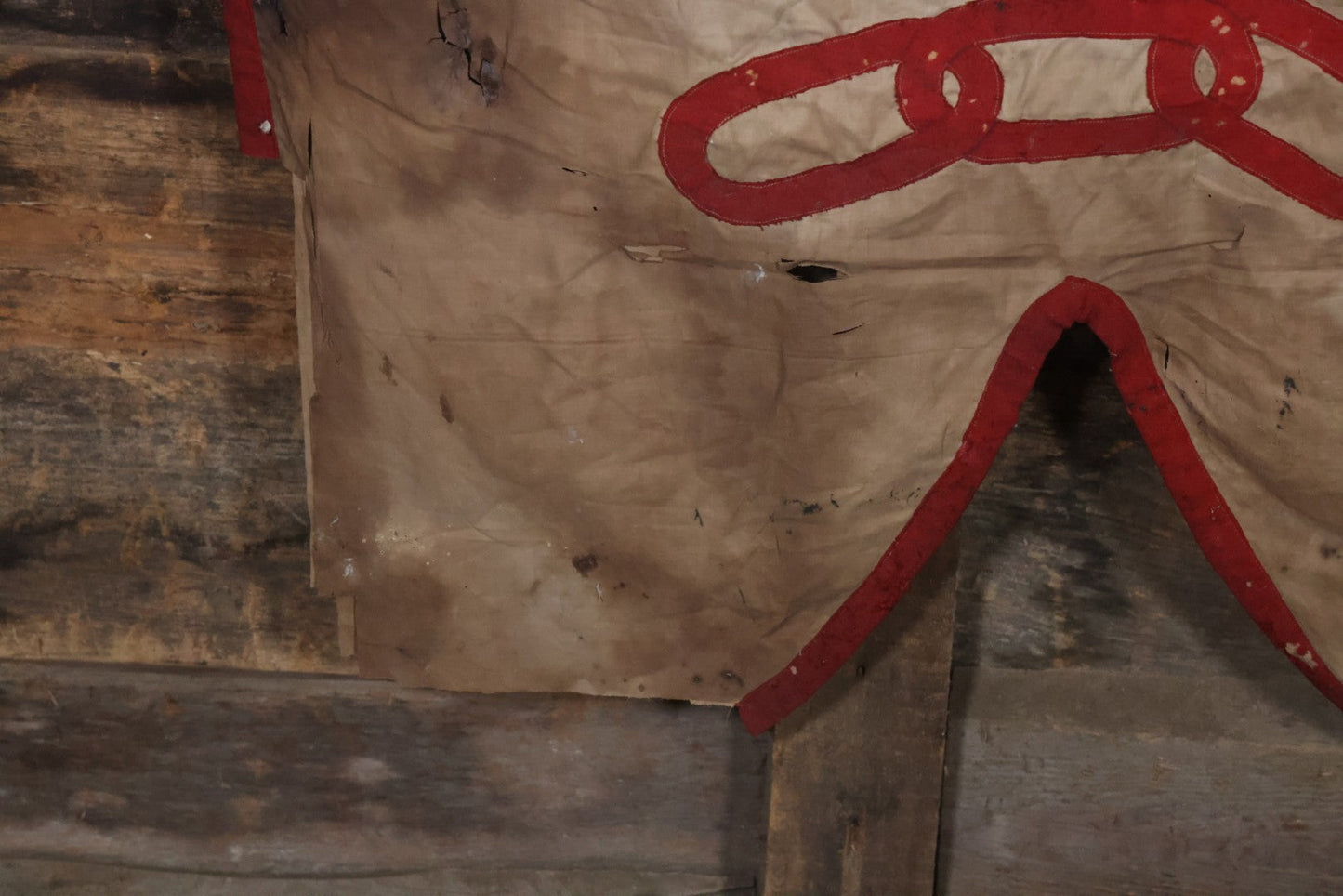 Lot 001 - Antique Odd Fellows I.O.O.F. Bethel Lodge No. 820, Pennsylvania, Hand Stitched Double Sided Banner With Three Links Symbol, Note Heavy Wear