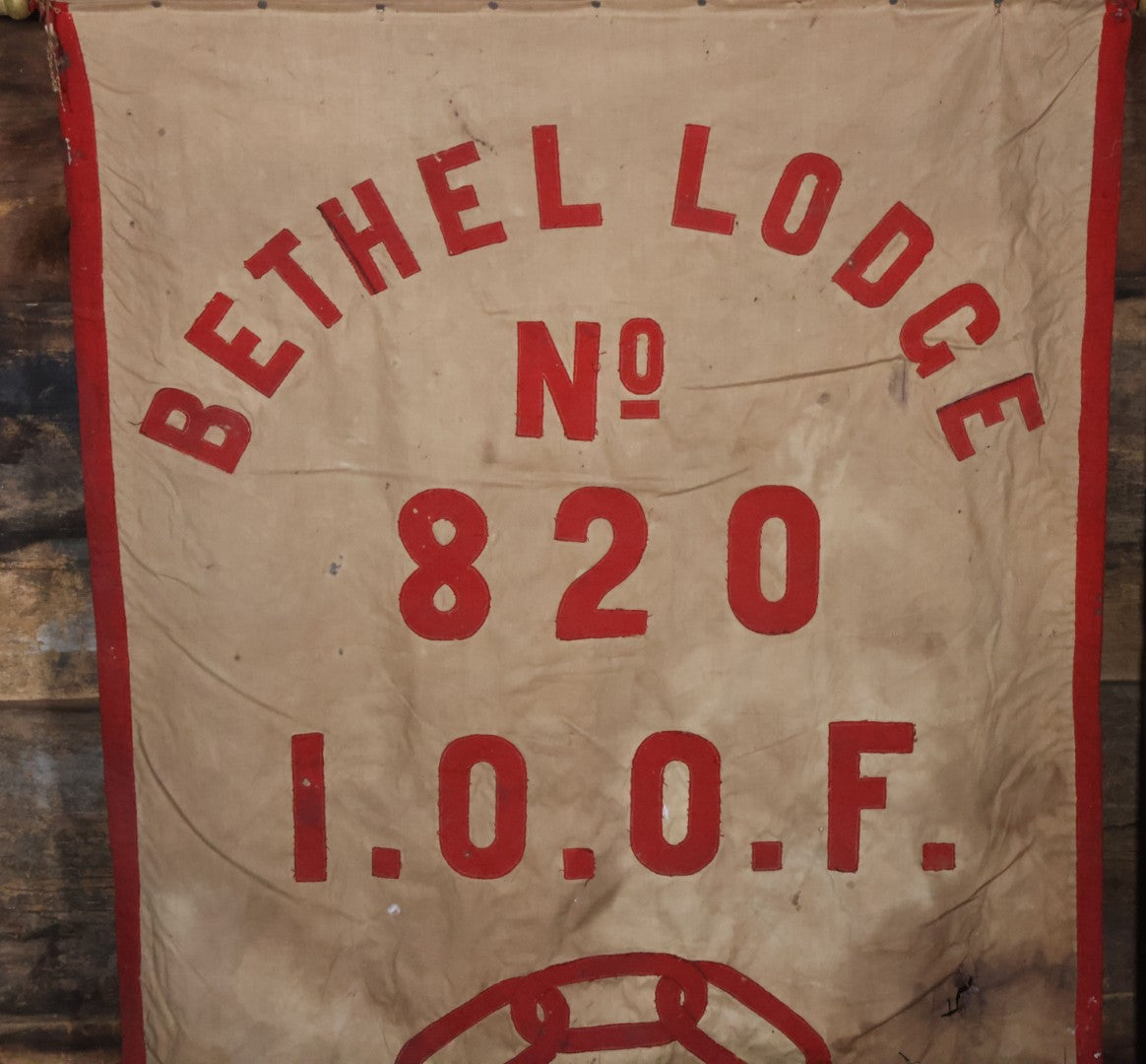 Lot 001 - Antique Odd Fellows I.O.O.F. Bethel Lodge No. 820, Pennsylvania, Hand Stitched Double Sided Banner With Three Links Symbol, Note Heavy Wear