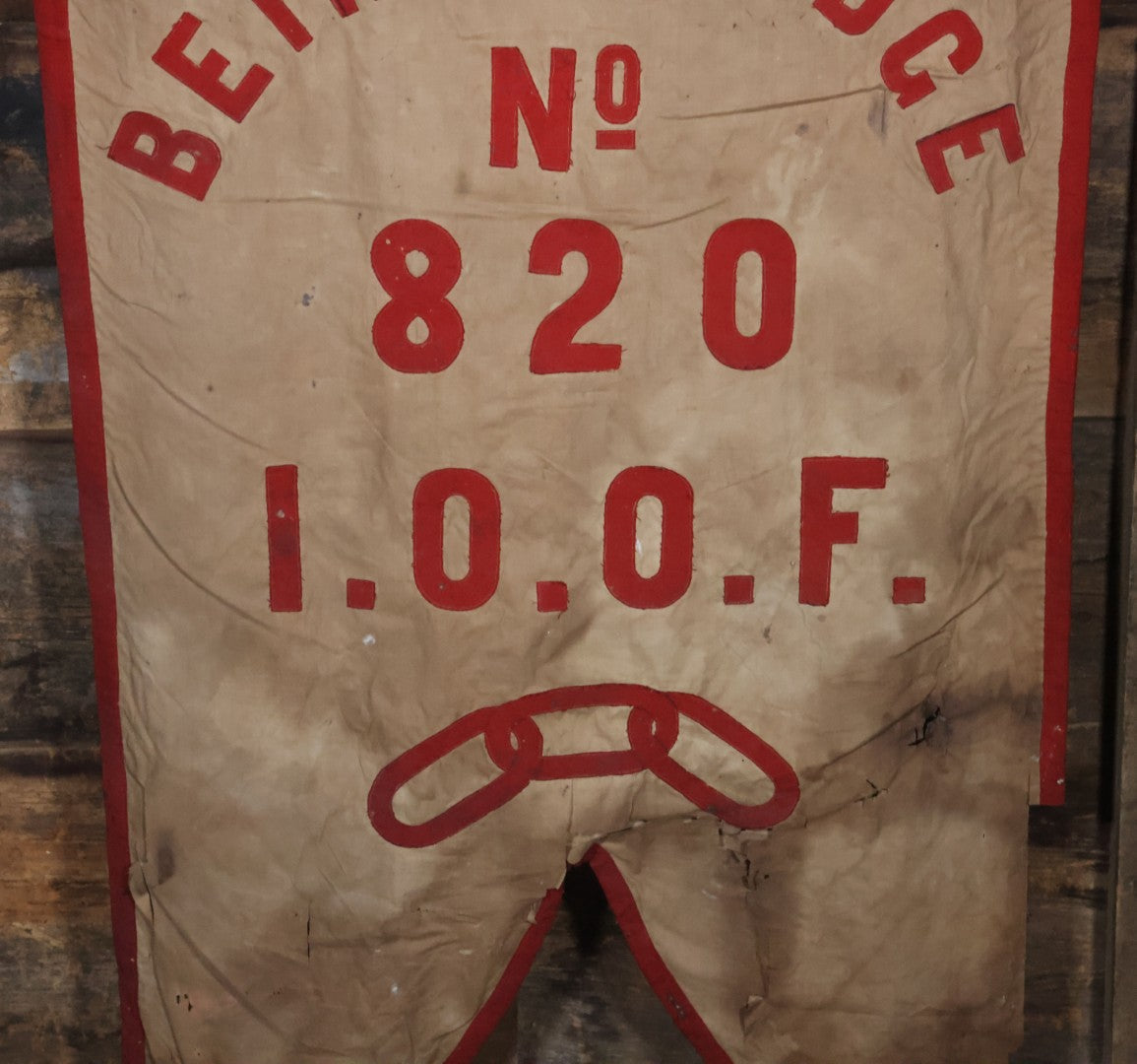 Lot 001 - Antique Odd Fellows I.O.O.F. Bethel Lodge No. 820, Pennsylvania, Hand Stitched Double Sided Banner With Three Links Symbol, Note Heavy Wear