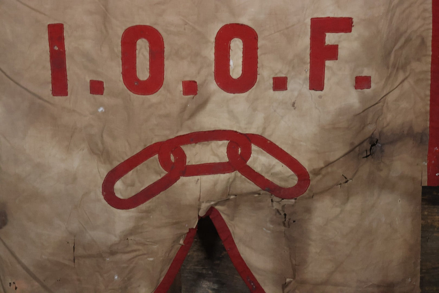 Lot 001 - Antique Odd Fellows I.O.O.F. Bethel Lodge No. 820, Pennsylvania, Hand Stitched Double Sided Banner With Three Links Symbol, Note Heavy Wear