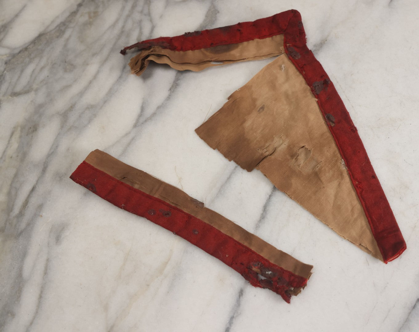 Lot 001 - Antique Odd Fellows I.O.O.F. Bethel Lodge No. 820, Pennsylvania, Hand Stitched Double Sided Banner With Three Links Symbol, Note Heavy Wear