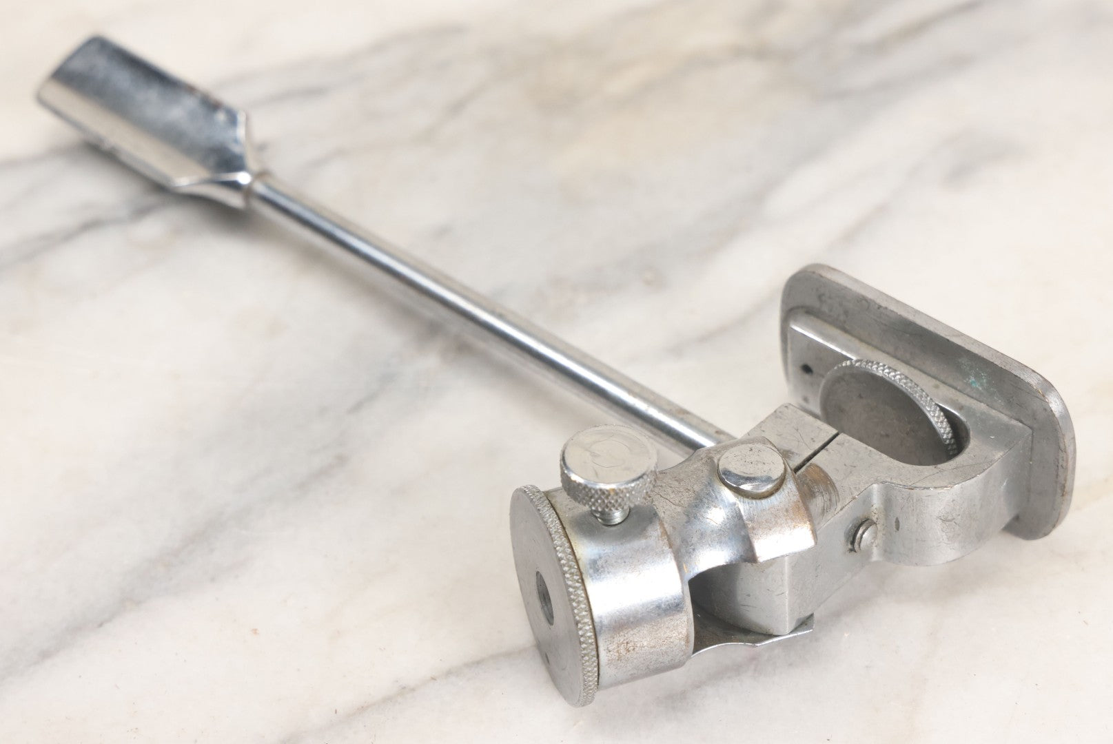 Lot 014 - Vintage Machined Metal Panning And Tilting Camera Tripod Head With 1/4"-20 Knurled Mounting Bolt, No Manufacturer's Mark