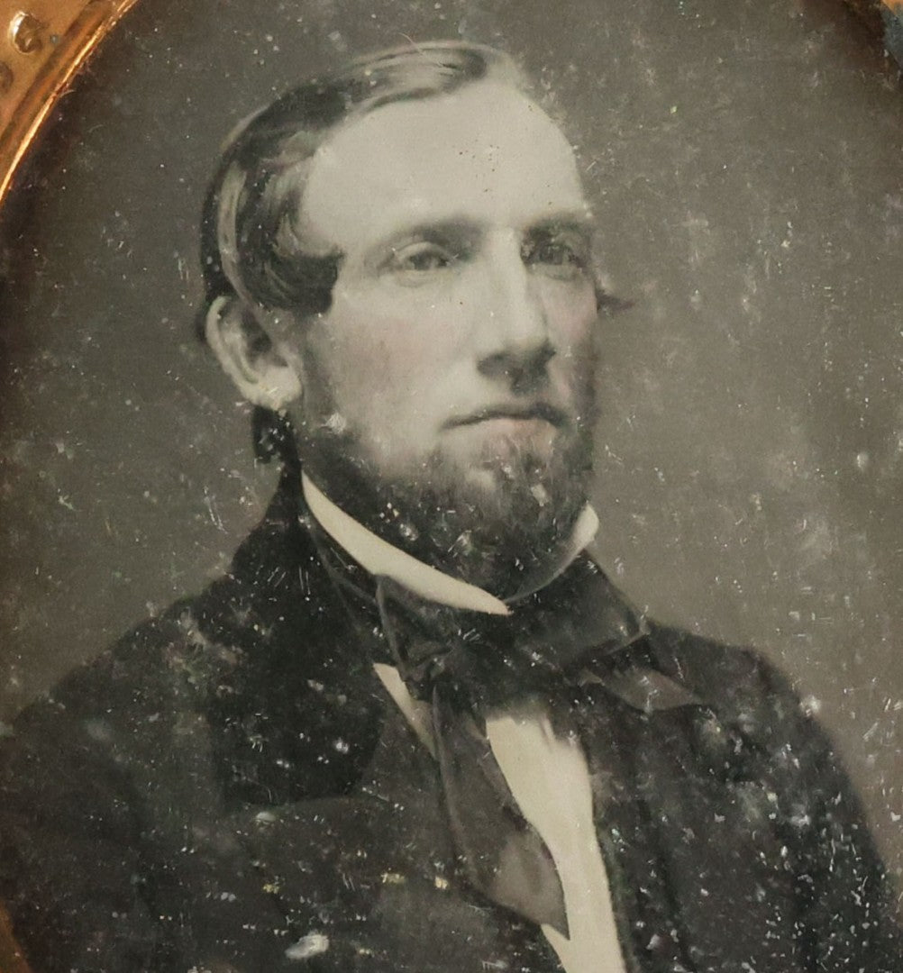 Lot 064 - Antique 1/6th Plate Daguerreotype Photograph Of Blond Man With Beard, Split Full Leatherette Union Case, Note Debris And Residue On Photo