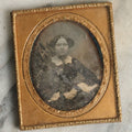 Lot 066 - Antique 1/6th Plate Daguerreotype Photograph Of Woman With Lace Collar And Lace Sleeves, Parted Hair, Sitting In Ornate Backed Chair, Note Residue And Wear On Photo. No Case.