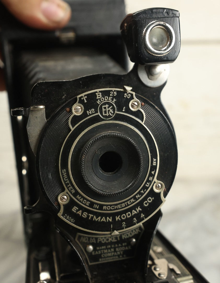 Lot 077 - Antique Eastman Kodak Co. No. 1-A Pocket Kodak Folding Camera Made In Rochester, New York