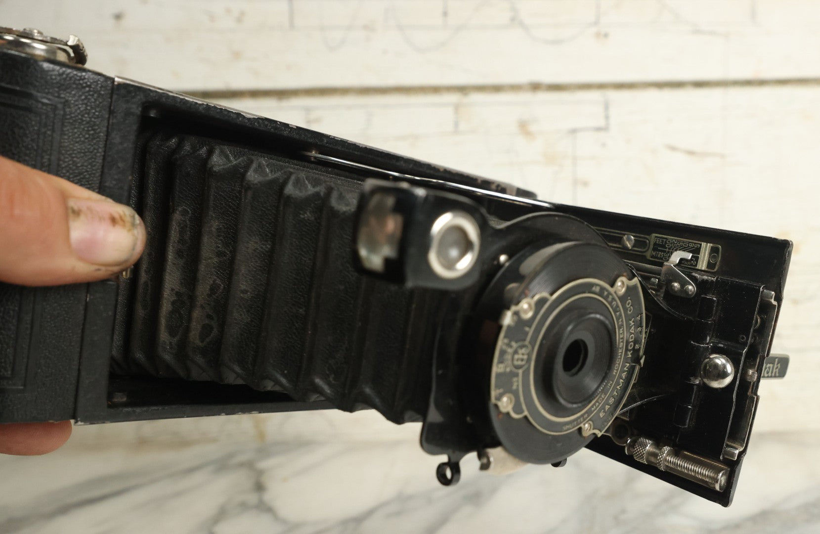 Lot 077 - Antique Eastman Kodak Co. No. 1-A Pocket Kodak Folding Camera Made In Rochester, New York