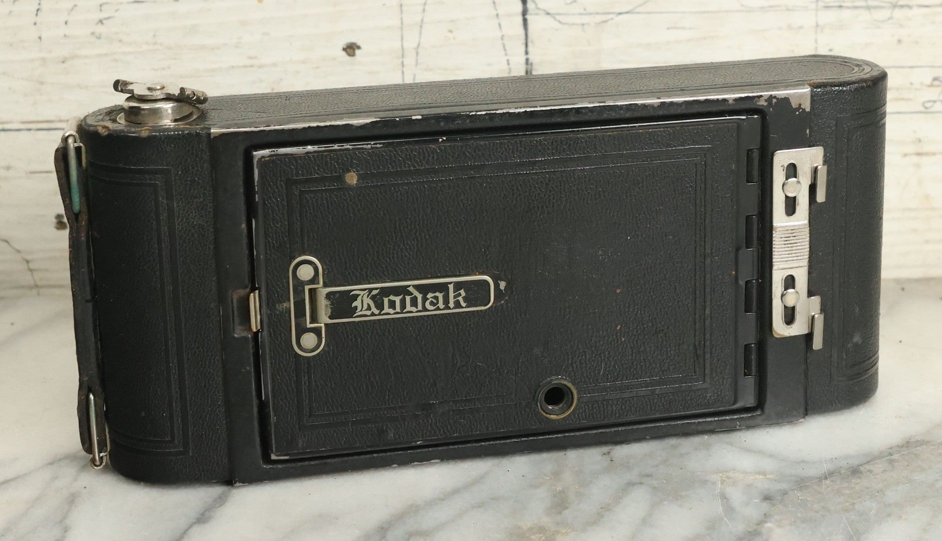 Lot 077 - Antique Eastman Kodak Co. No. 1-A Pocket Kodak Folding Camera Made In Rochester, New York