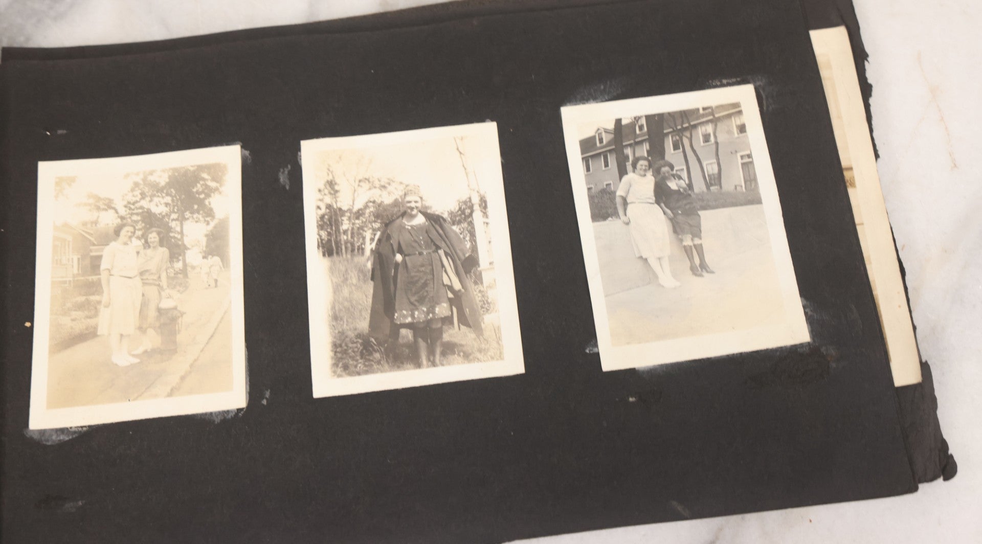 Lot 065 - Vintage Snapshot Photo Album With 95+ Photographs Of The Men And Women Of The 1920s Including Many Photos Of Lakeside Gatherings, Flappers, Swimsuits, And WWI Era Soldiers