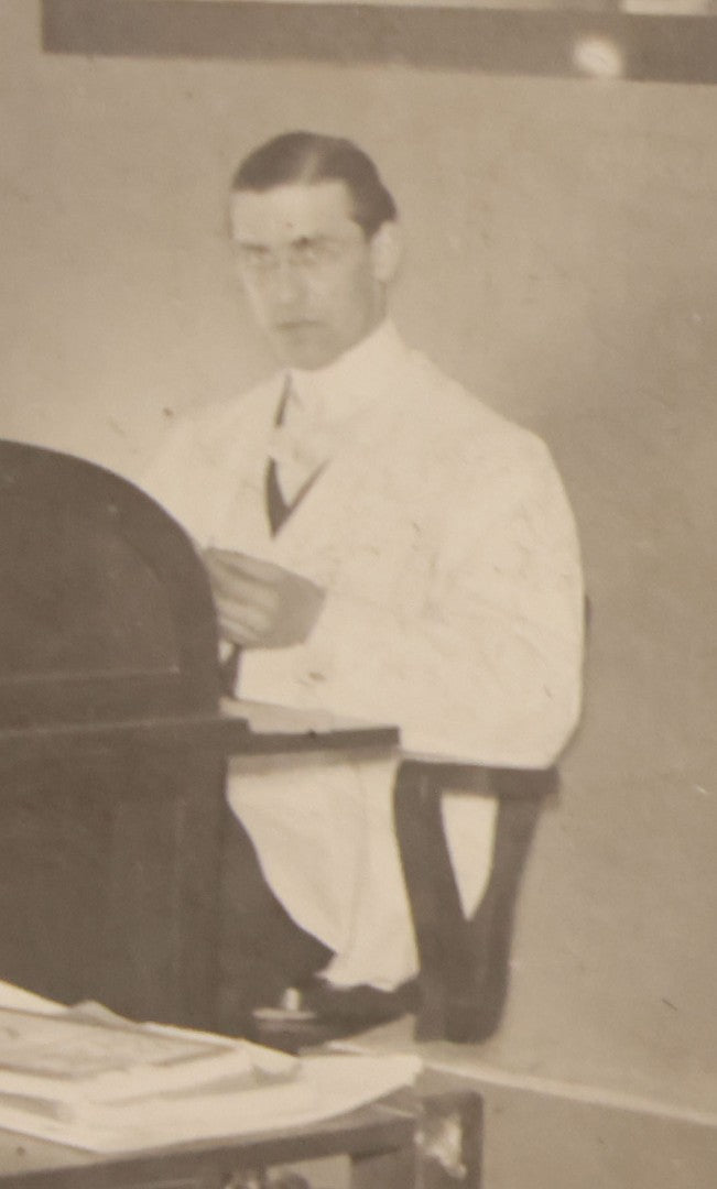 Lot 079 - Antique Boarded Occupational Photograph Of Reception Room Of The Office Of Dr. J.B. Ellis, D.M.D. (Doctor Of Medicine In Dentistry), Everett, Massachusetts, April 15, 1914