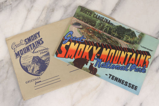 Lot 164 - Vintage Great Smokey Mountains National Park, North Carolina, Tennessee, Full Color Souvenir Booklet In Original Folder, Copyright 1946, By Curt Teish & Co., Inc., Chicago