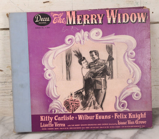 Lot 169 - "The Merry Widow" Theatrical Musical 78 R.P.M. 6 Record Set, Directed By Isaac Van Grove, Starring Kitty Carlisle, Wilbur Evans, Felix Knight, And Lisette Verea With The Merry Widow Orchestra And Chorus, 1944, Decca Records, Album No. 8-364