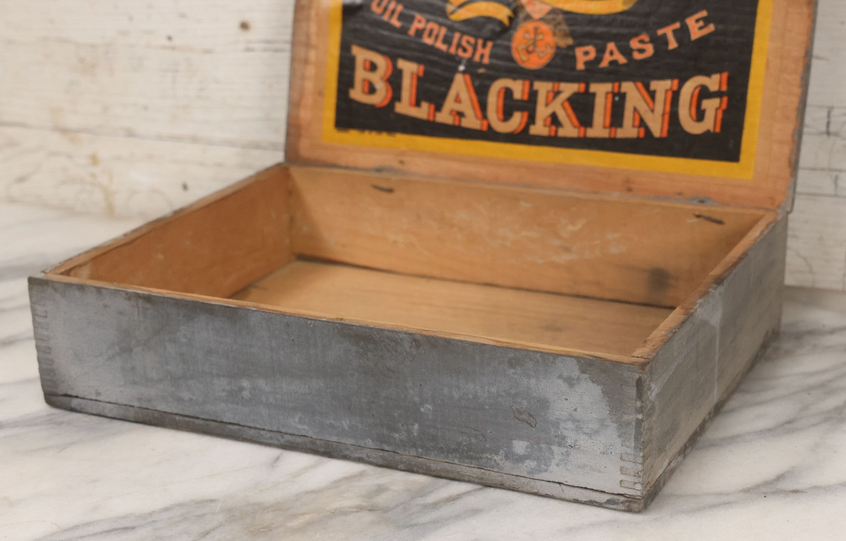 Lot 007 - Antique Wooden Advertising Display Box With Lithographed Interior Label For Lemberger's Blacking, American Oil Paste, Manufactured By The Weikel & Smith Spice Co., Philadelphia, With Eagle Motif