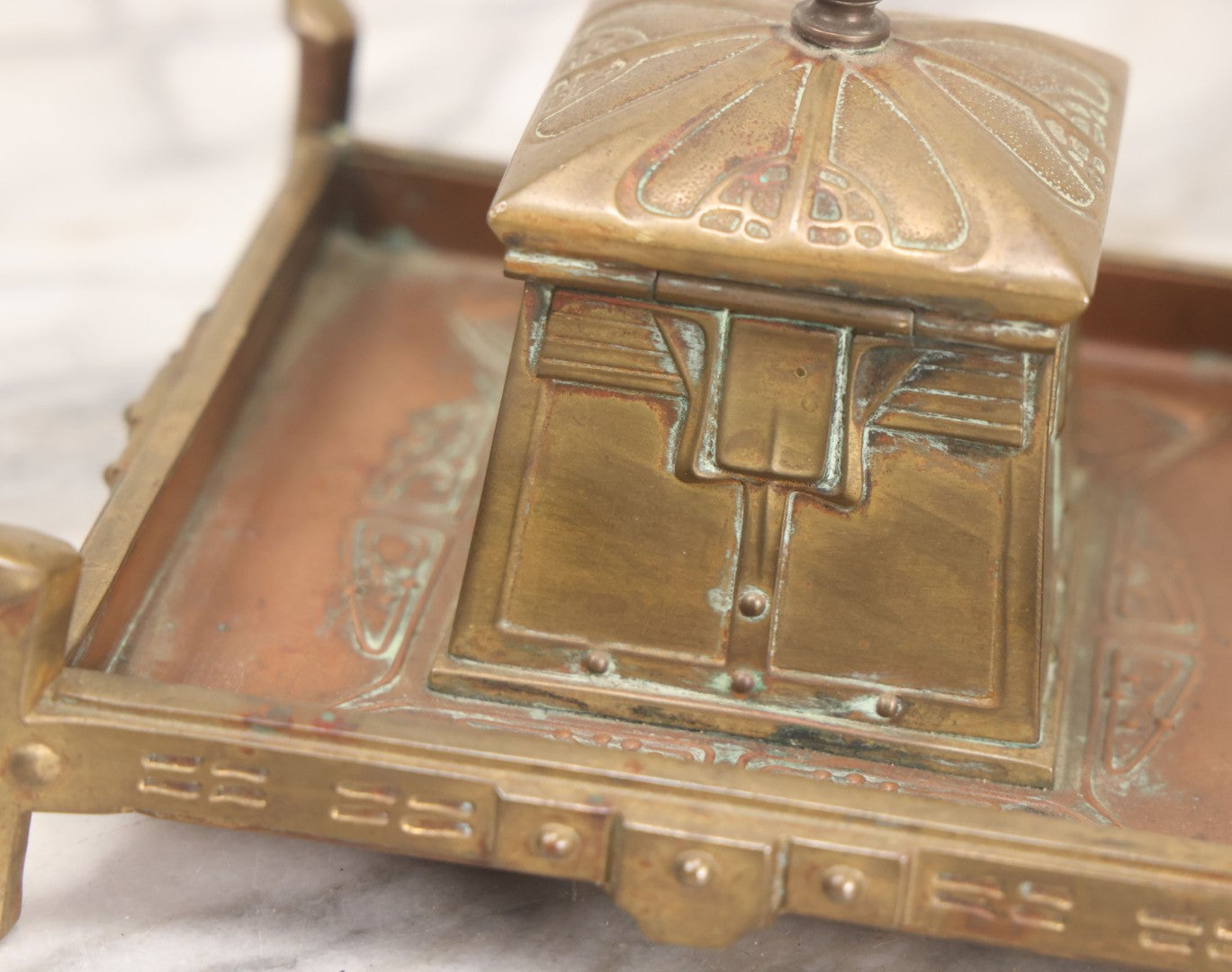 Lot 016 - Antique Arts And Crafts Art Deco Brass And Copper Double Inkwell With Hinged Lids, One Glass Insert, And Natural Patina 