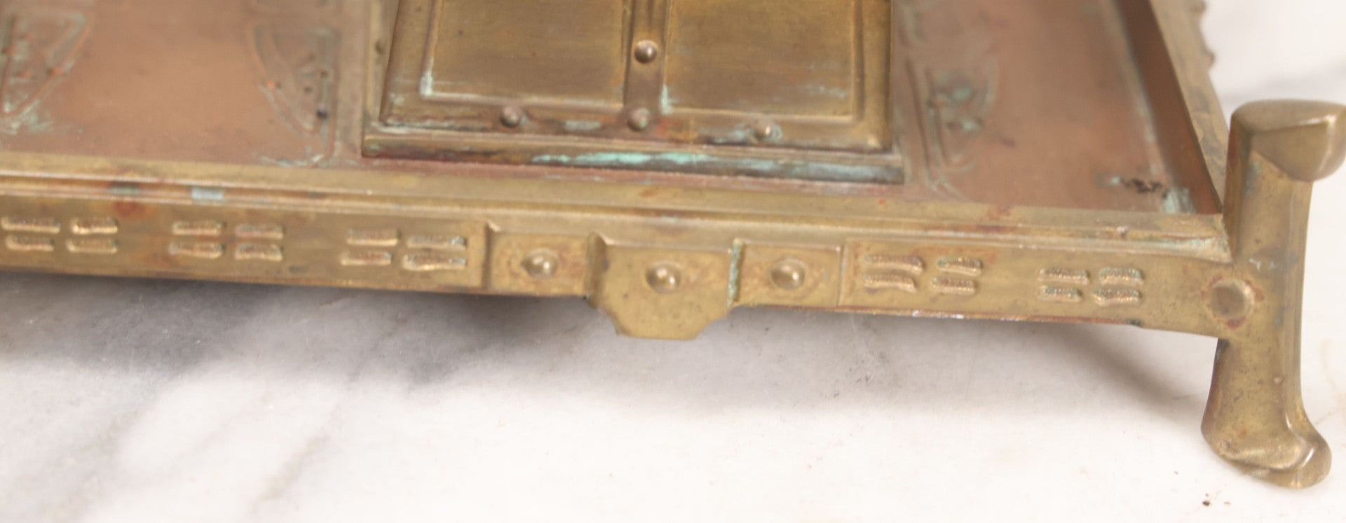 Lot 016 - Antique Arts And Crafts Art Deco Brass And Copper Double Inkwell With Hinged Lids, One Glass Insert, And Natural Patina 