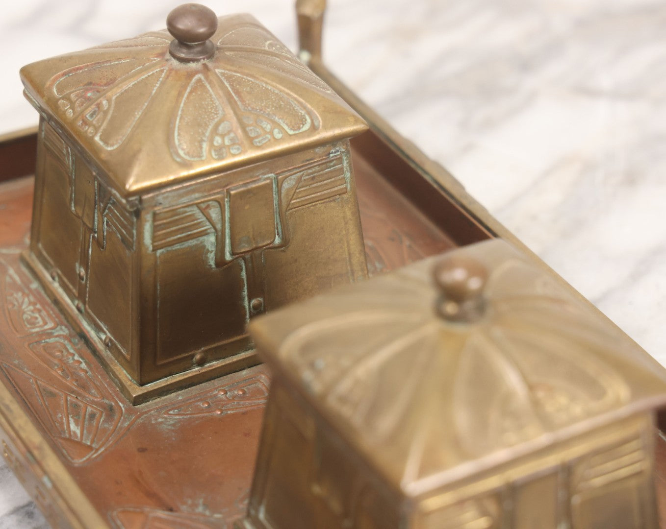 Lot 016 - Antique Arts And Crafts Art Deco Brass And Copper Double Inkwell With Hinged Lids, One Glass Insert, And Natural Patina 