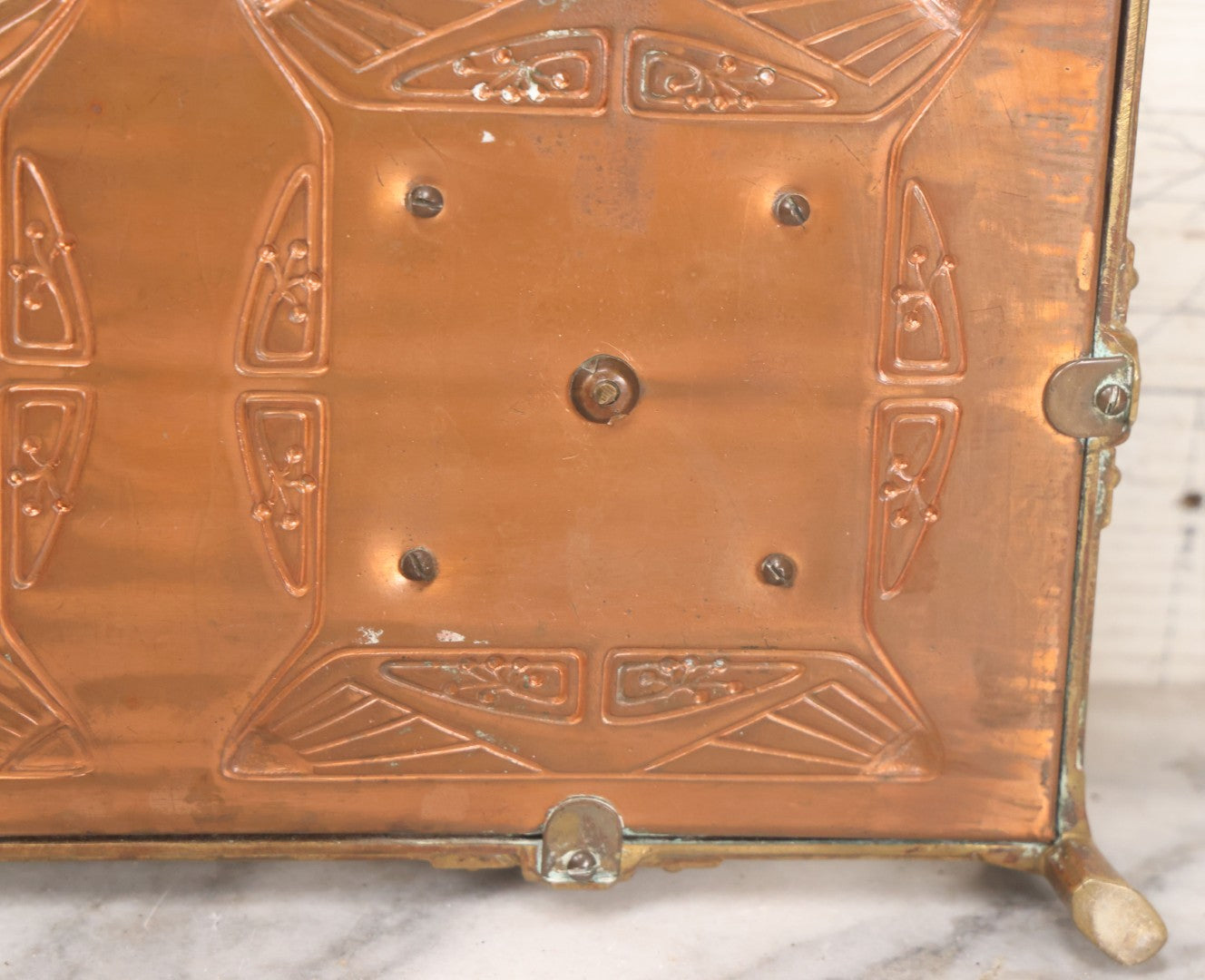 Lot 016 - Antique Arts And Crafts Art Deco Brass And Copper Double Inkwell With Hinged Lids, One Glass Insert, And Natural Patina 