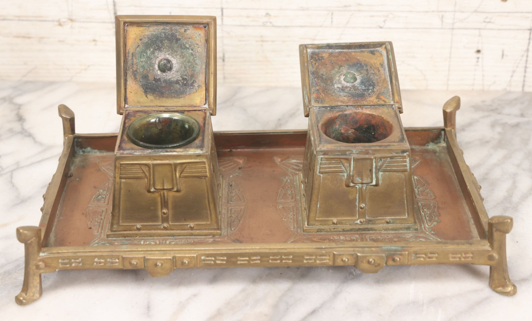 Lot 016 - Antique Arts And Crafts Art Deco Brass And Copper Double Inkwell With Hinged Lids, One Glass Insert, And Natural Patina 