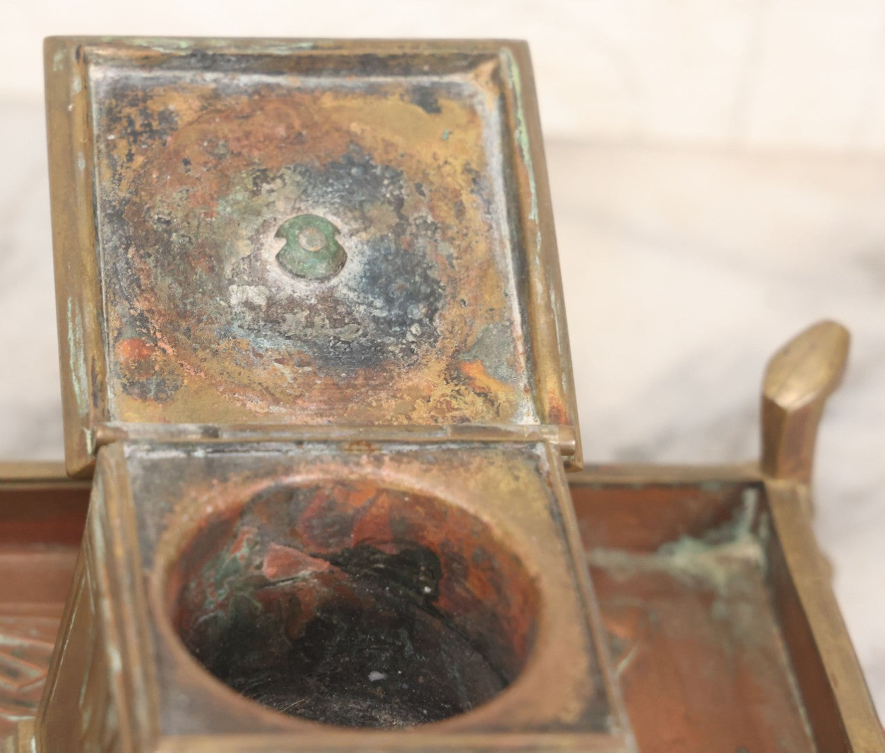 Lot 016 - Antique Arts And Crafts Art Deco Brass And Copper Double Inkwell With Hinged Lids, One Glass Insert, And Natural Patina 