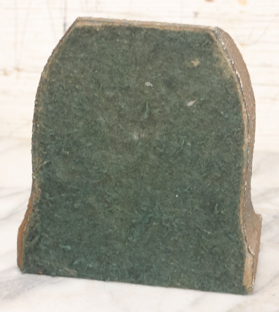 Lot 017 - Pair Of Antique Art And Crafts Art Nouveau Plaster Bookends With Leaf Design, Patinated Bronze Paint And Felt Bottom And Backing 