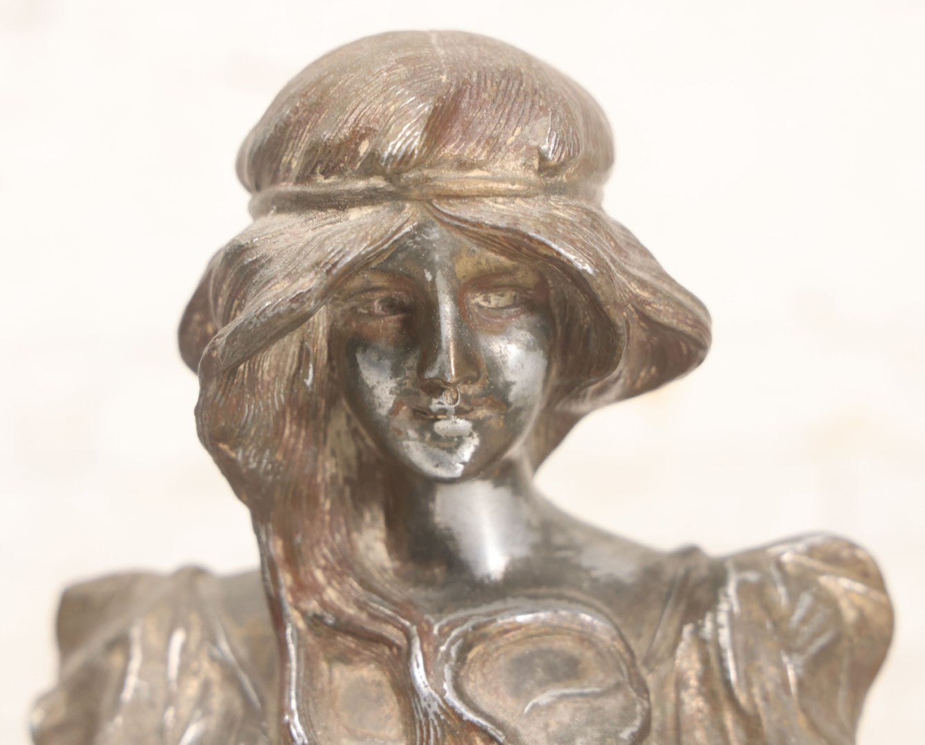 Lot 018 - Antique Pot Metal Art Nouveau Hilda Woman Bust With Floral Embellishments And Original Patina, 6-7/8" Height