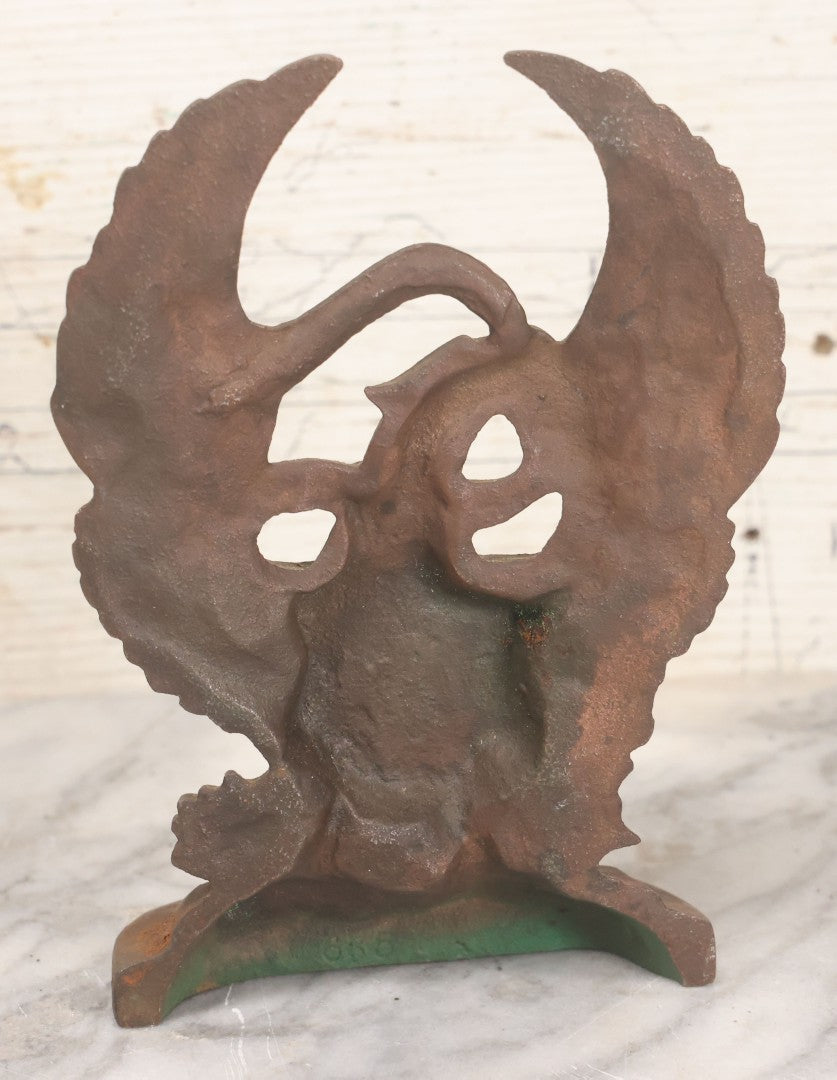 Lot 023 - Pair Of Vintage Bronzed Cast Iron Bookends With Patriotic Eagle Clutching Olive Branch And Arrows, With Shield And "E. Pluribus Unum" Banner