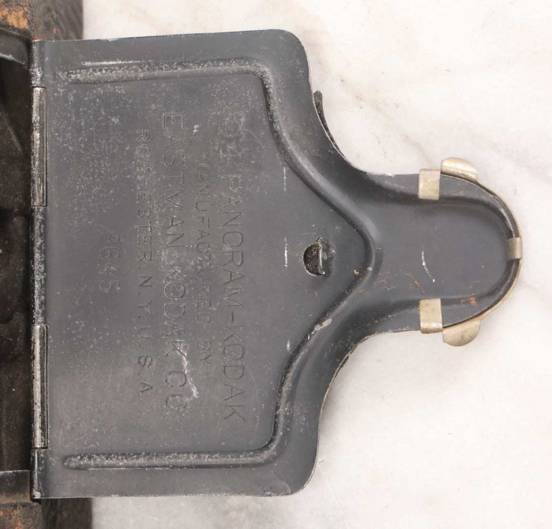 Lot 043 - Antique No. 4 Panoram-Kodak Model B Panoramic Film Camera, Manufactured By Eastman Kodak Co., Rochester, New York, Note Tear In Soft Leather Bellows, For Display Or Restoration, Circa 1902
