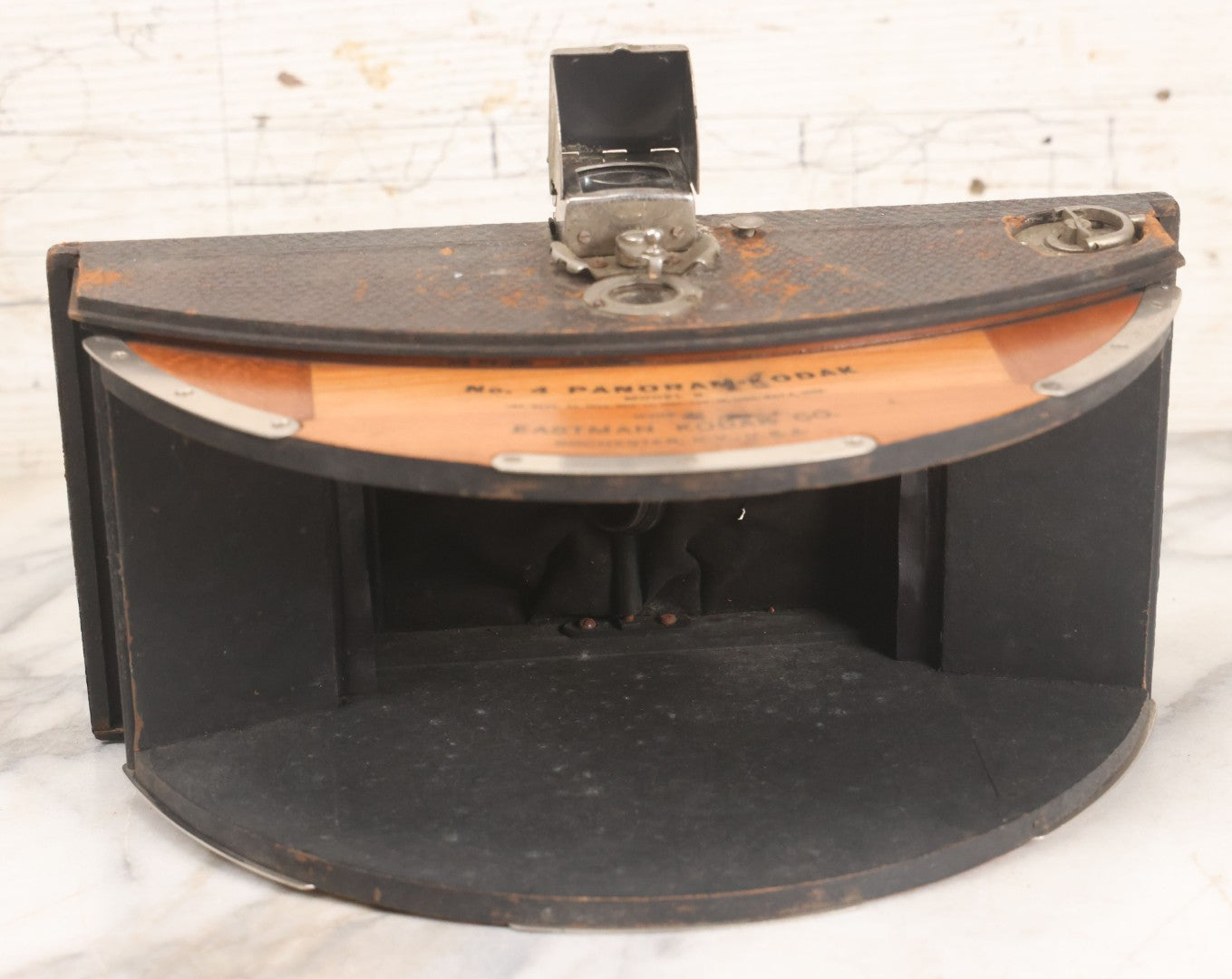 Lot 043 - Antique No. 4 Panoram-Kodak Model B Panoramic Film Camera, Manufactured By Eastman Kodak Co., Rochester, New York, Note Tear In Soft Leather Bellows, For Display Or Restoration, Circa 1902
