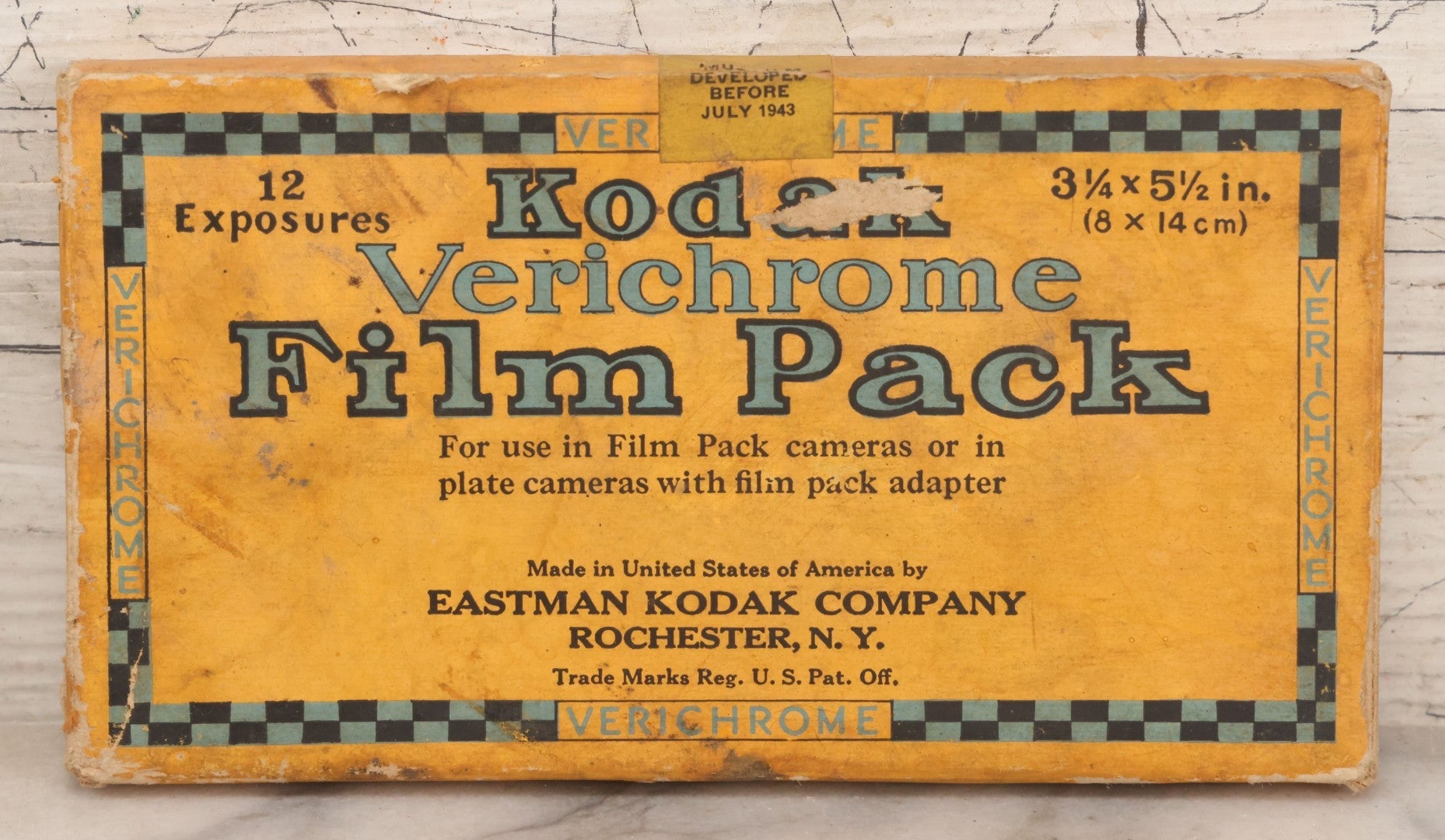 Lot 045 - Vintage New Old Stock N.O.S. Kodak Verichrome Film Pack No. V522, Twelve Exposures, New In Box, N.I.B., Manufactured By Eastman Kodak Company, Rochester, New York, Expiration Date July 1943