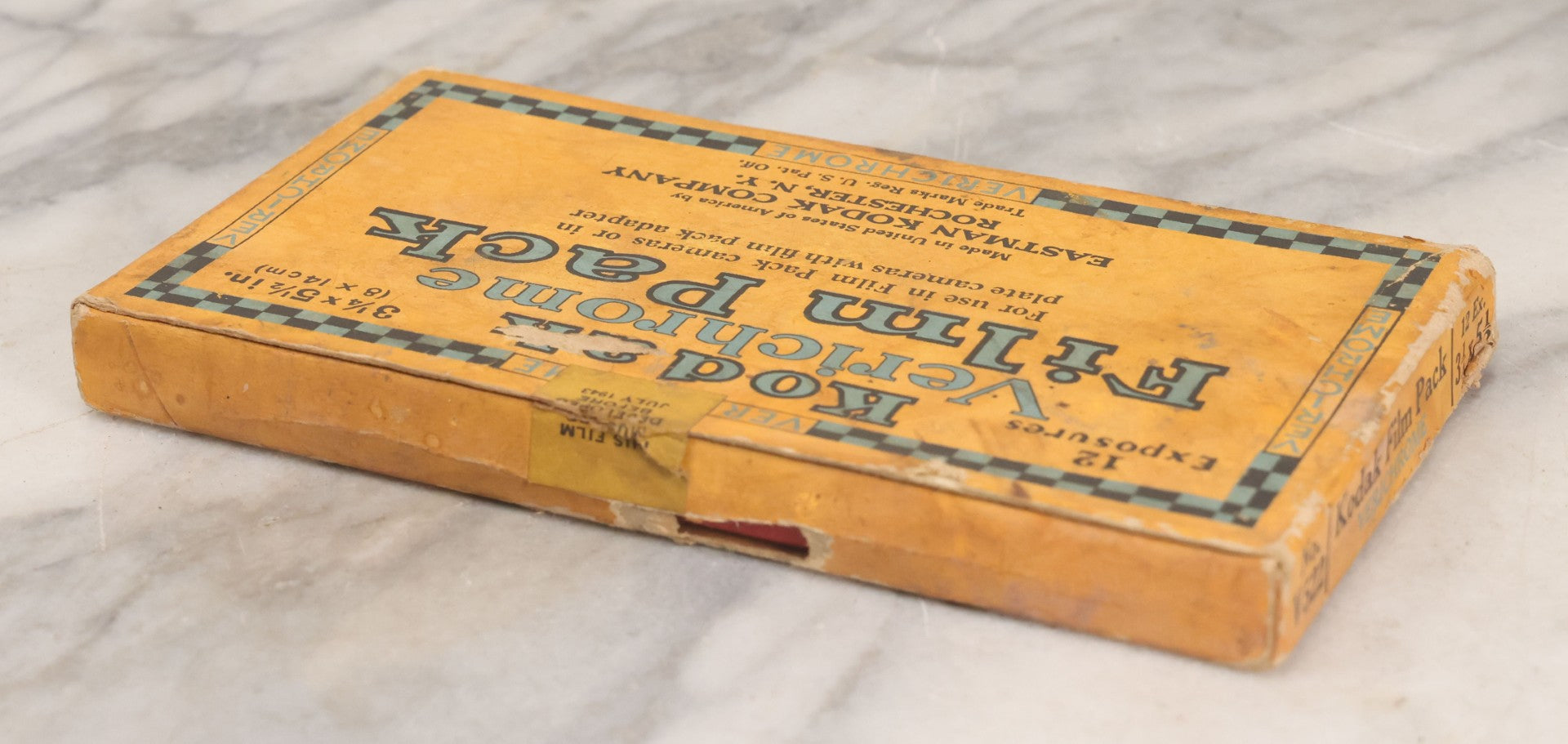 Lot 045 - Vintage New Old Stock N.O.S. Kodak Verichrome Film Pack No. V522, Twelve Exposures, New In Box, N.I.B., Manufactured By Eastman Kodak Company, Rochester, New York, Expiration Date July 1943