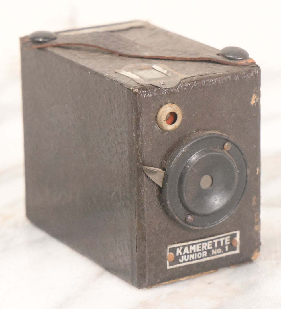 Lot 047 - Vintage Kamerette Junior No. 1 Miniature Box Camera, Made In Japan
