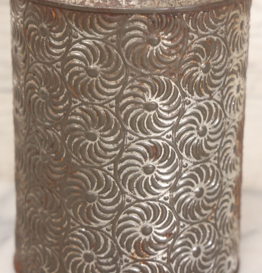 Lot 050 - Antique Coffee Tin From 5th Ave Mocha & Java, John B. O'Donohue & Co, New York, With Pinwheel Design, Note Rust, Holes