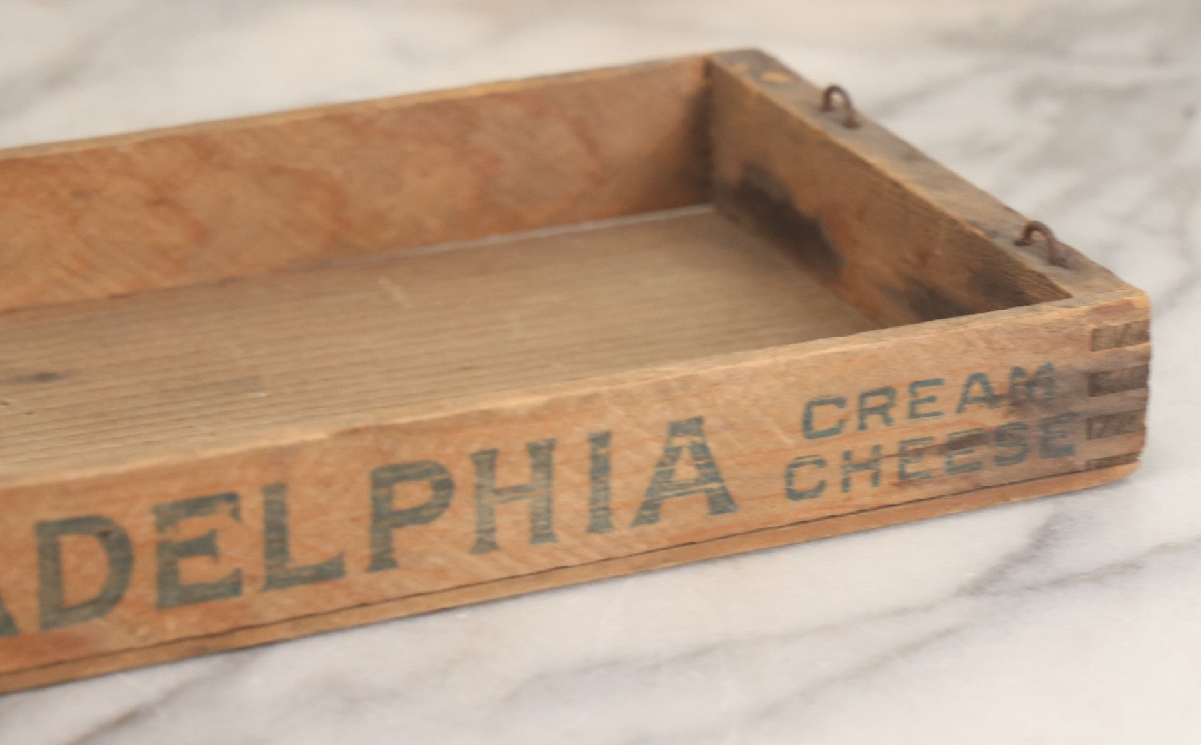 Lot 030 - Vintage Philadelphia Cream Cheese Shallow Finger Jointed Advertising Box, Kraft-Phenix Cheese Company