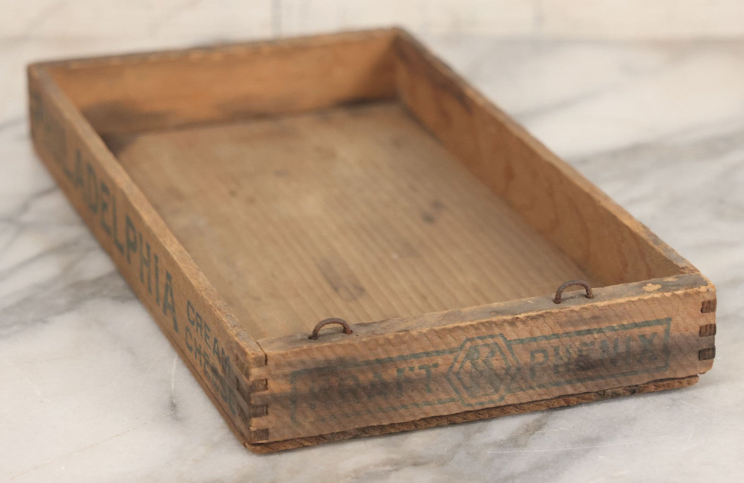 Lot 030 - Vintage Philadelphia Cream Cheese Shallow Finger Jointed Advertising Box, Kraft-Phenix Cheese Company