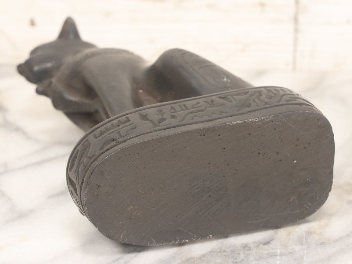 Lot 065 - Pair Of Vintage Egyptian Revival Bastet Cat Goddess Carved Composite Stone Figurine Statues, Including Full Body And Single Head