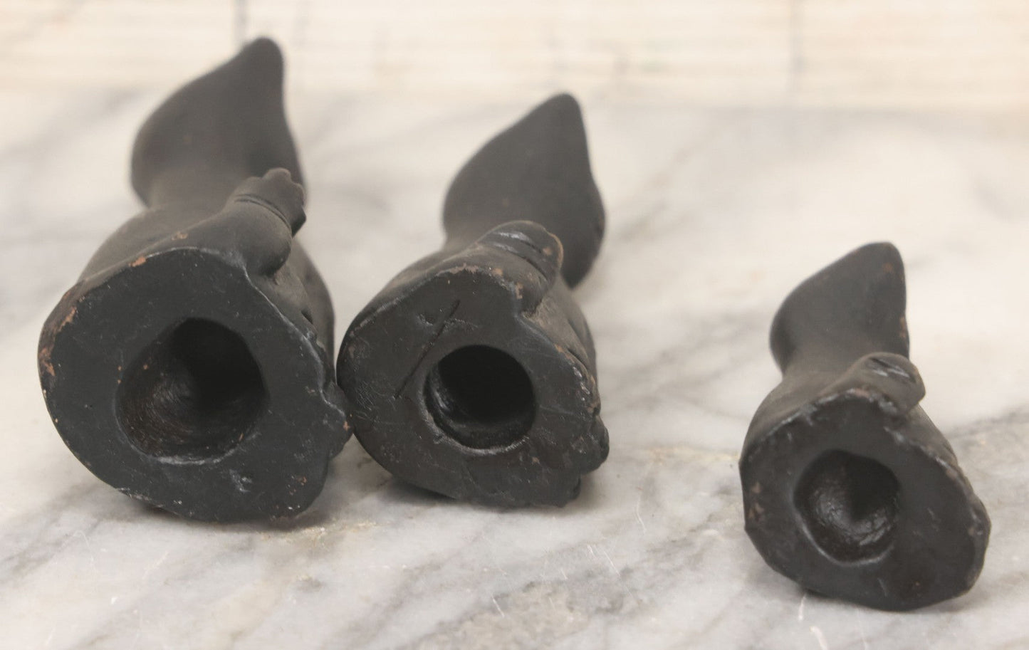 Lot 067 - Vintage Mid Century Three Piece Ceramic Black Cat Tchotchke Grouping