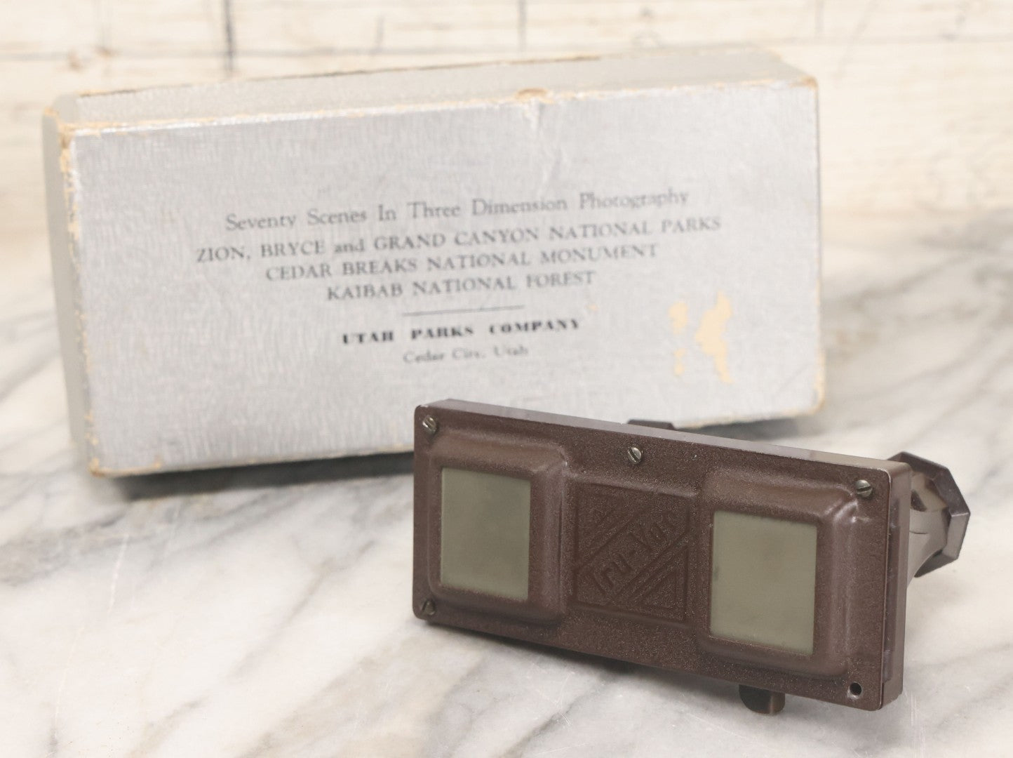 Lot 070 - Vintage Tru-Vue Stereoviewer, Manufactured In Rock Island, Illinois, With Slides Including Zion, Bryce, And Grand Canyon National Parks, Other Parks And Forests, Utah Parks Company, Cedar City, Utah, With Box