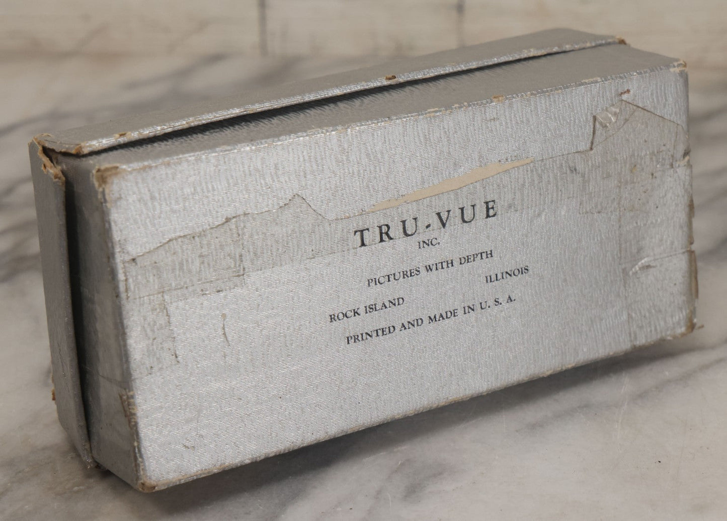 Lot 070 - Vintage Tru-Vue Stereoviewer, Manufactured In Rock Island, Illinois, With Slides Including Zion, Bryce, And Grand Canyon National Parks, Other Parks And Forests, Utah Parks Company, Cedar City, Utah, With Box