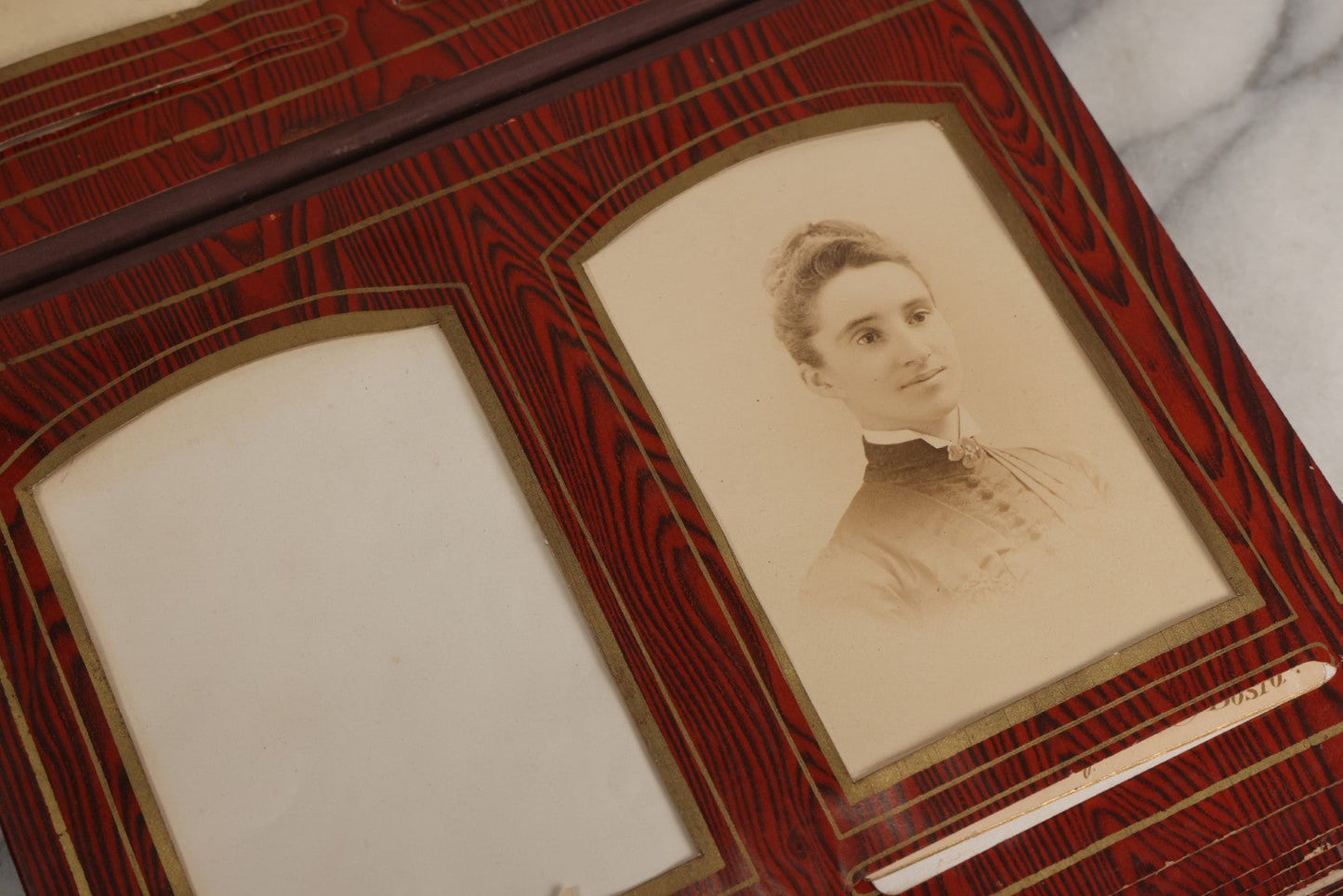 Lot 071 - Antique Victorian Family Photo Album With Replaced Red Velvet Cover With Family Portrait Cameo Containing 41 Cabinet Card Photographs Of Men Women And Children