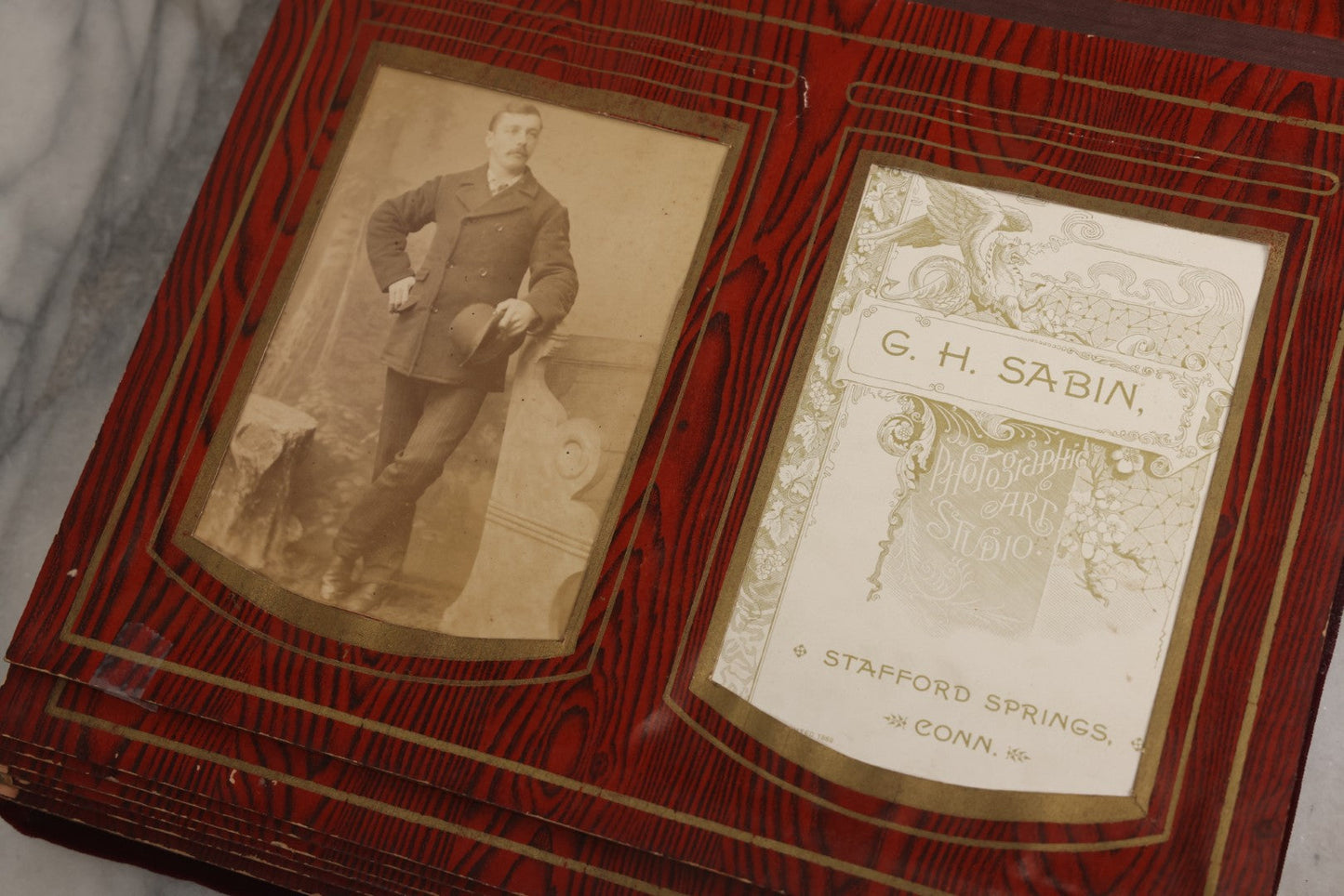 Lot 071 - Antique Victorian Family Photo Album With Replaced Red Velvet Cover With Family Portrait Cameo Containing 41 Cabinet Card Photographs Of Men Women And Children