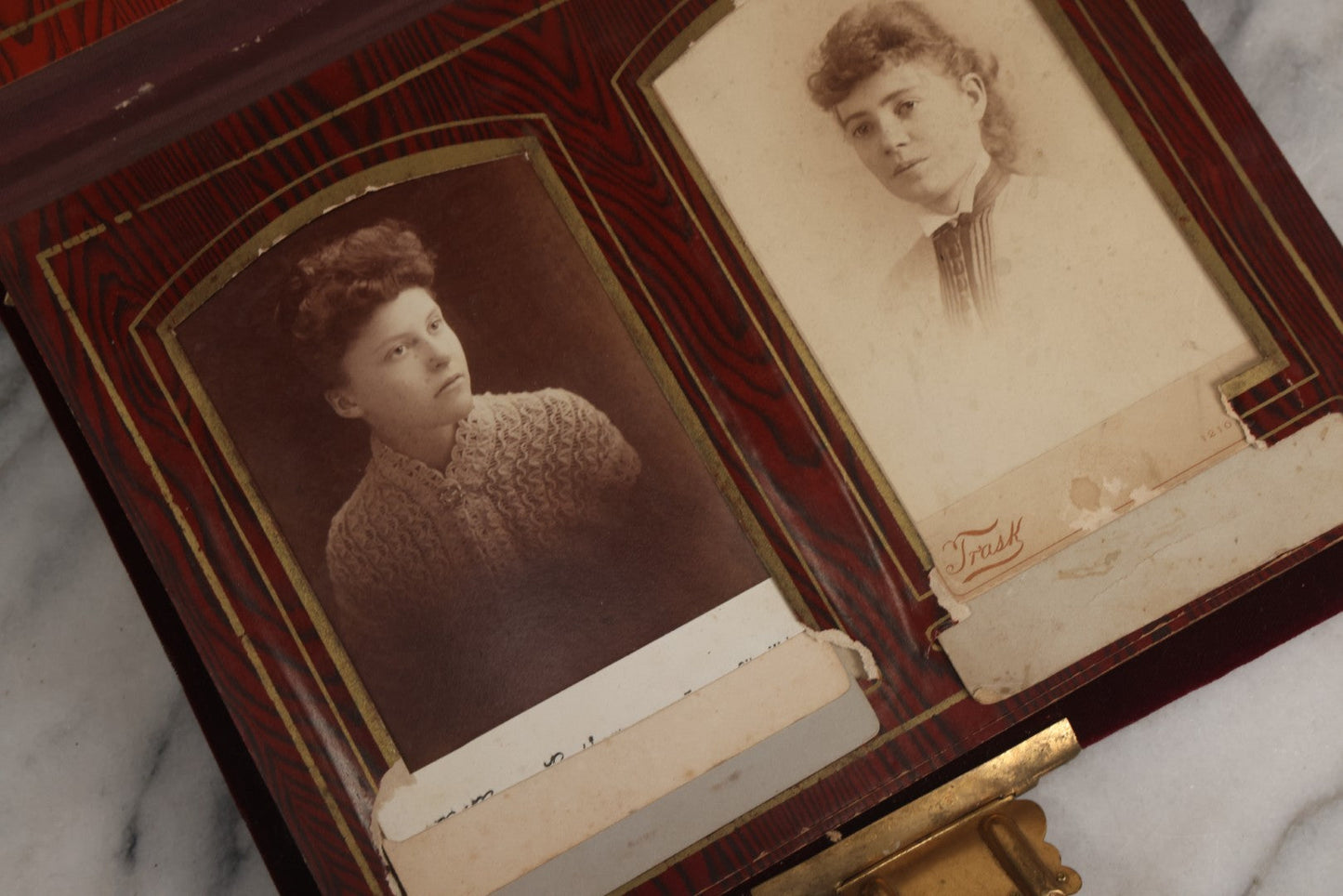 Lot 071 - Antique Victorian Family Photo Album With Replaced Red Velvet Cover With Family Portrait Cameo Containing 41 Cabinet Card Photographs Of Men Women And Children