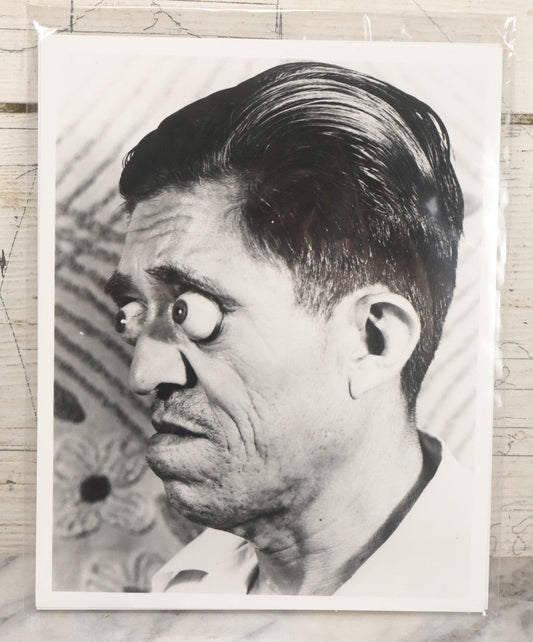 Lot 087 - Modern Digital Photo Print Of Man With Insanely Bulging Eyes
